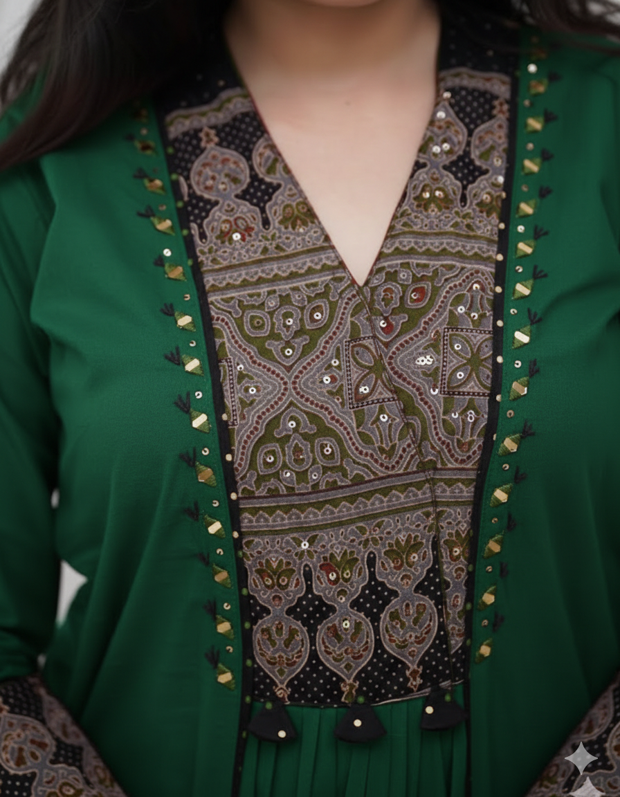 Cotton Green Printed Kurta Set - Image 2